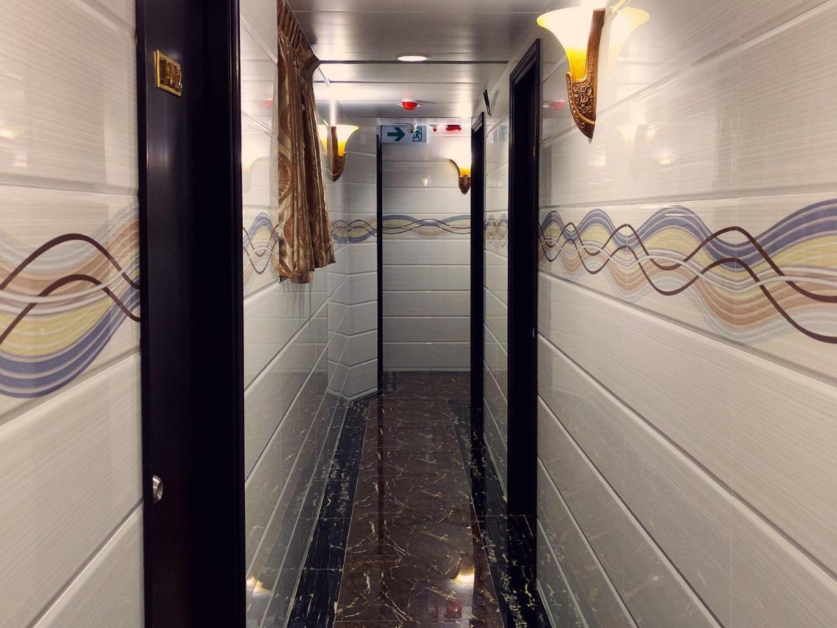 New Day Night Hostel Hong Kong Extérieur photo